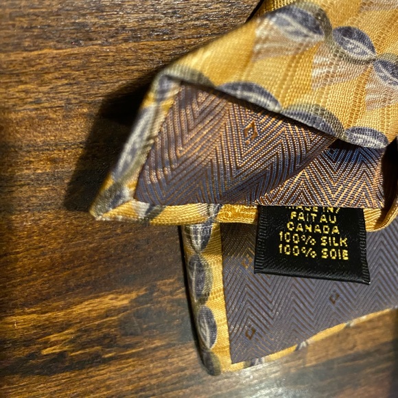 Christian Dior Monsieur Silk Neck Tie Made in Canada Gold Yellow Gray All Over - Picture 4 of 7